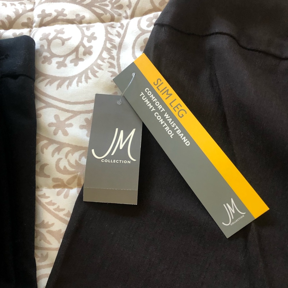 Petite medium slim leg pants. NWT.